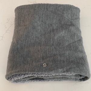 Grey knit infinity scarf lululemon